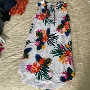 White floral Old Navy dress size M